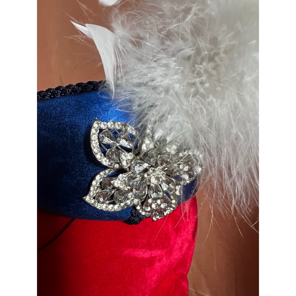 Elegant Blue Vintage Fascinator Hat with White Feather Accent Burlesque - Picture 12 of 16